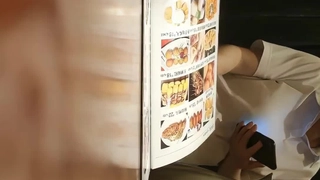 去KTV点妹妹，是必须的流程