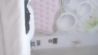 就喜欢这样漂亮年轻的少妇