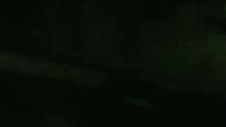可爱的大学生在摄像机前体验她的第一次